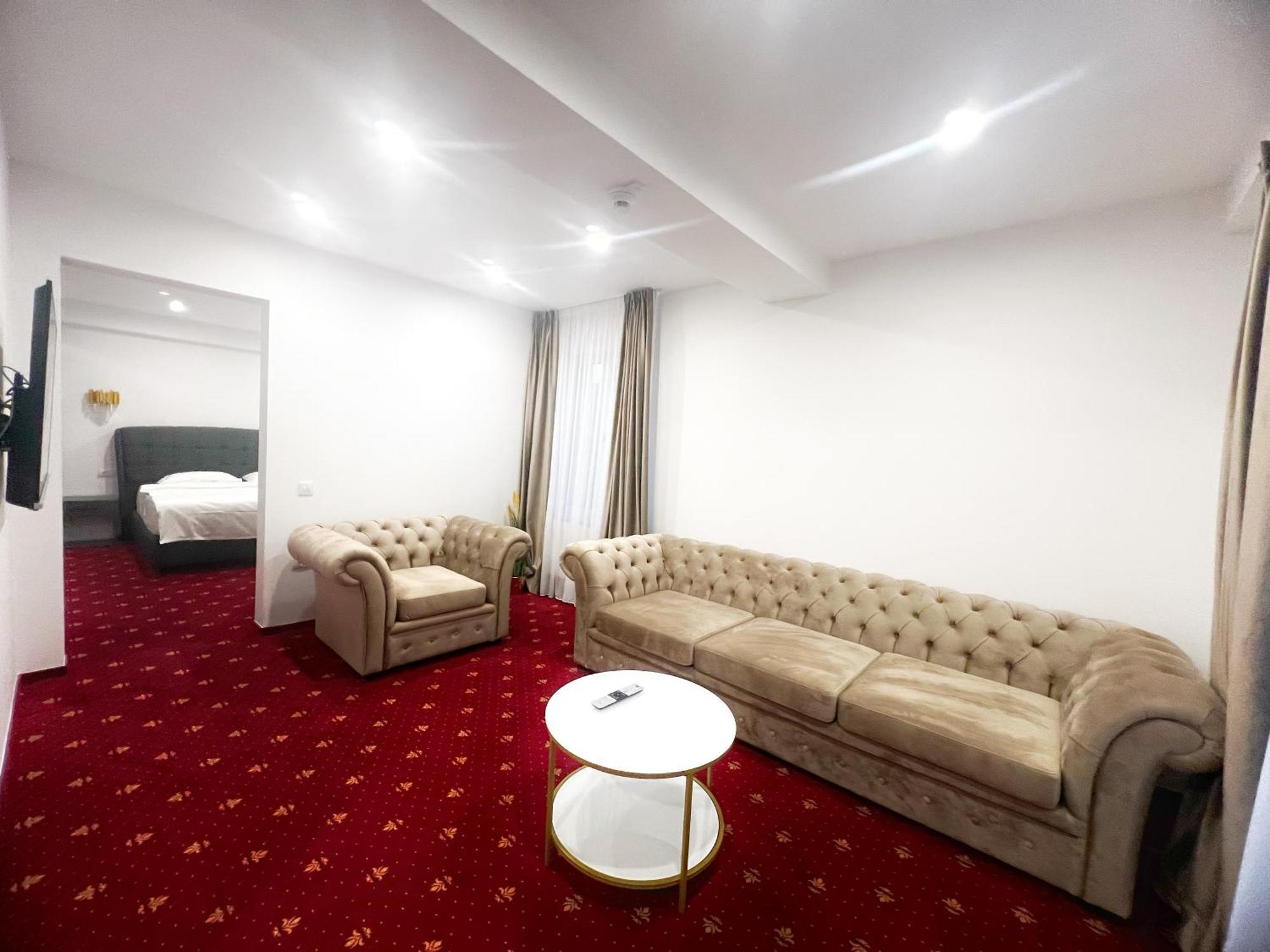 Mimi Hotel Corabia Eksteriør billede
