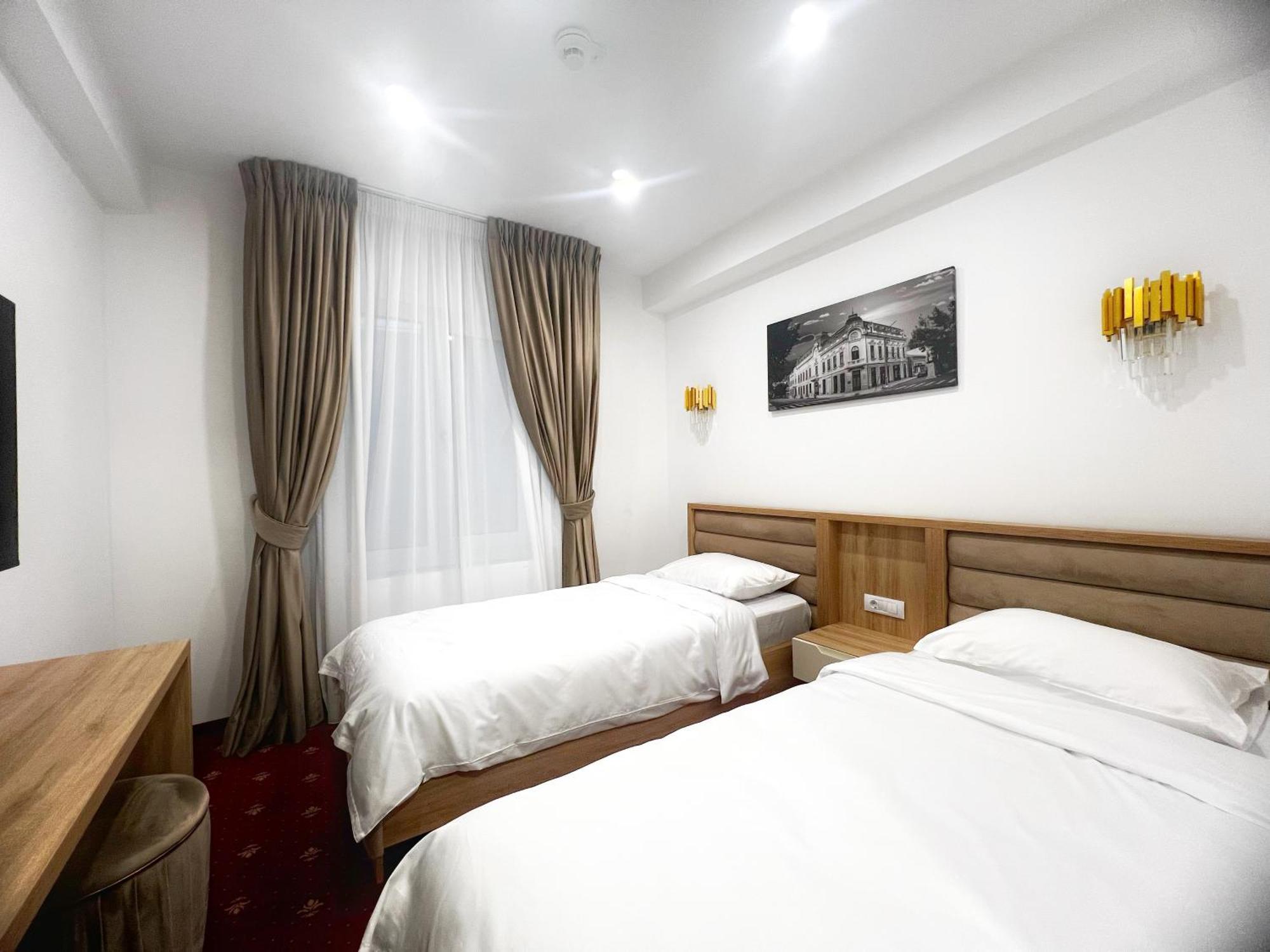 Mimi Hotel Corabia Eksteriør billede