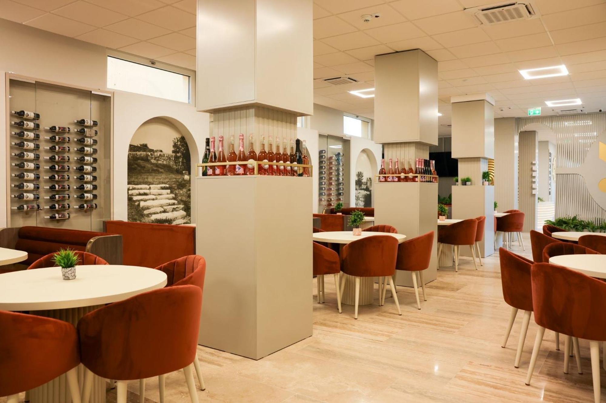 Mimi Hotel Corabia Eksteriør billede
