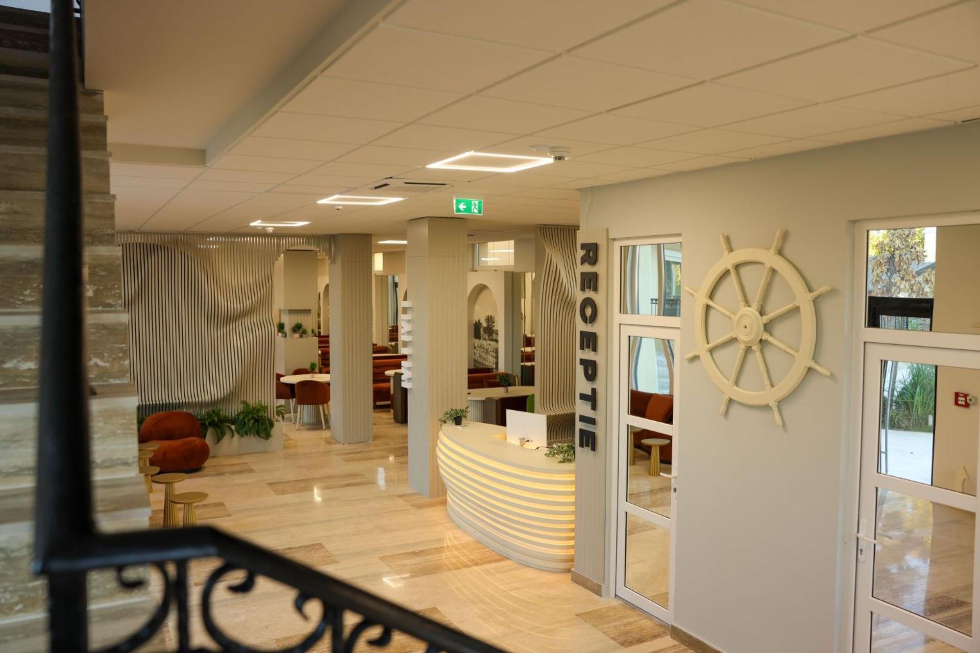 Mimi Hotel Corabia Eksteriør billede