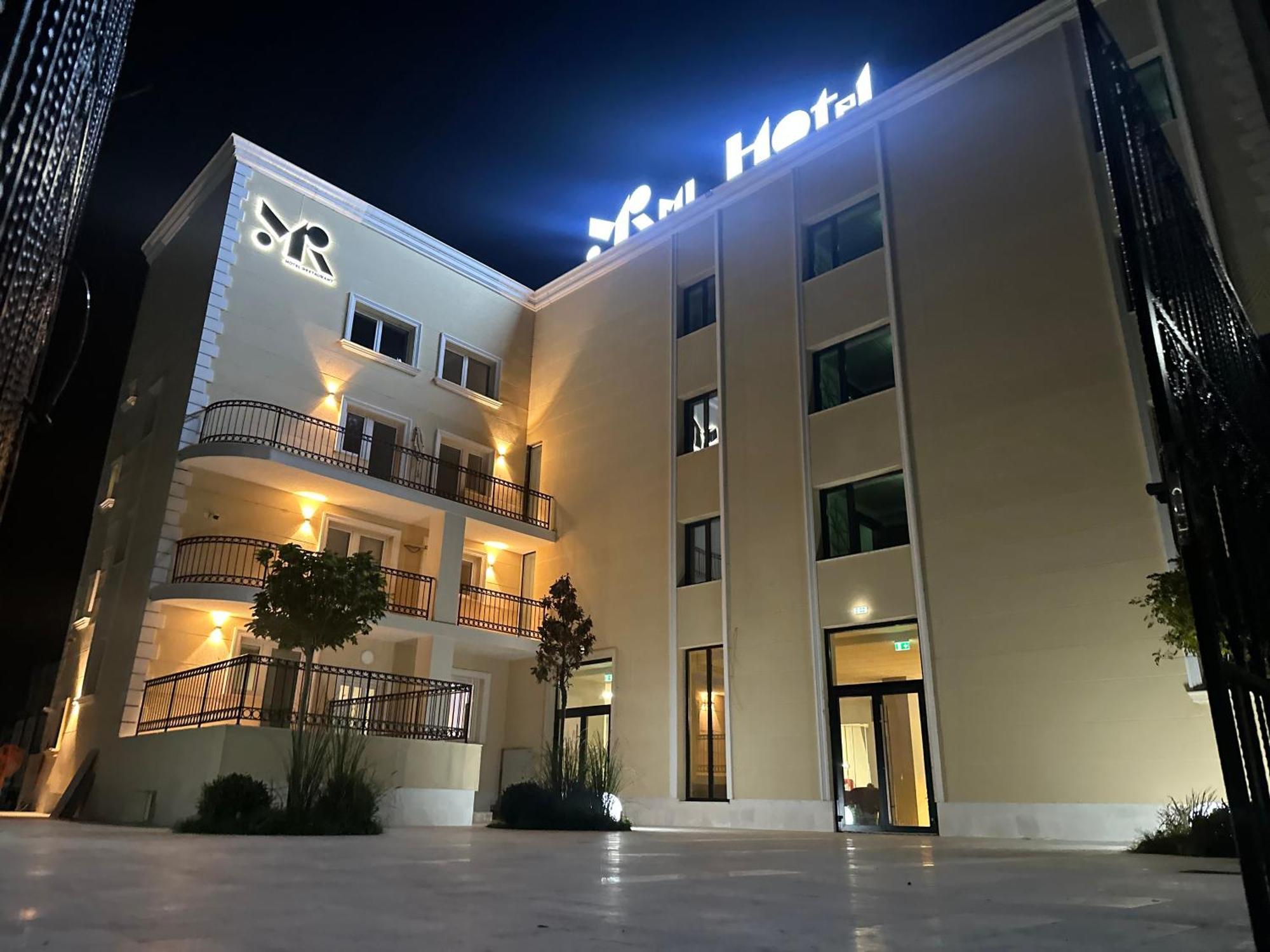 Mimi Hotel Corabia Eksteriør billede